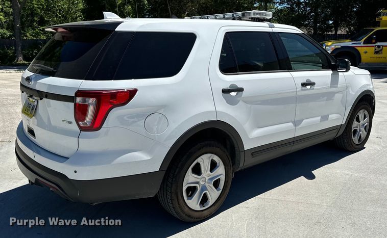 image for item EH6889 2016 Ford  Explorer Police Interceptor  SUV