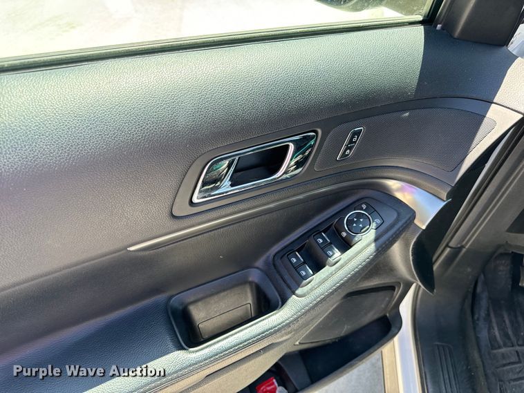 image for item EH6889 2016 Ford  Explorer Police Interceptor  SUV