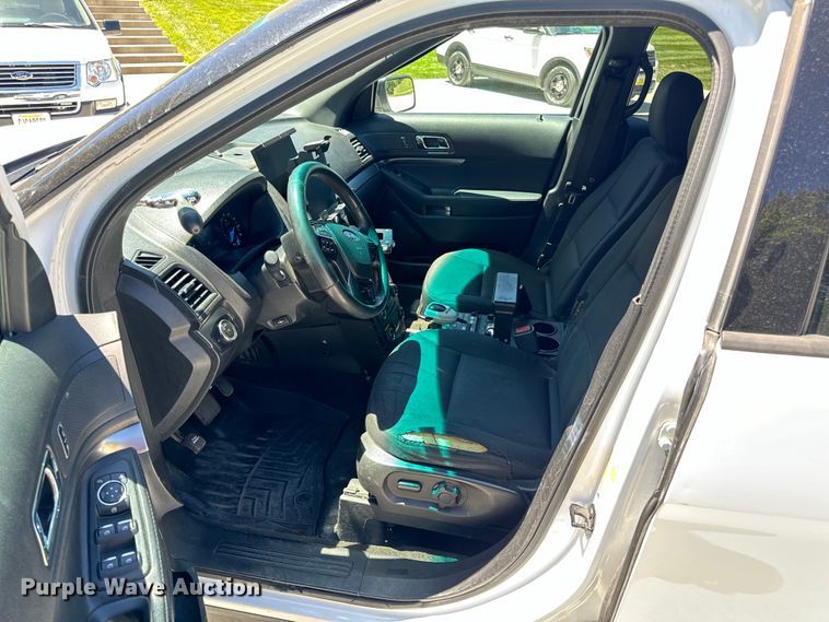image for item EH6889 2016 Ford  Explorer Police Interceptor  SUV