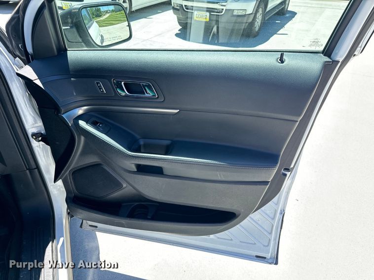 image for item EH6889 2016 Ford  Explorer Police Interceptor  SUV