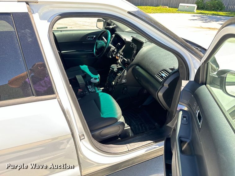 image for item EH6889 2016 Ford  Explorer Police Interceptor  SUV