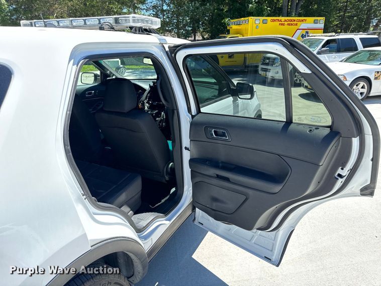 image for item EH6889 2016 Ford  Explorer Police Interceptor  SUV