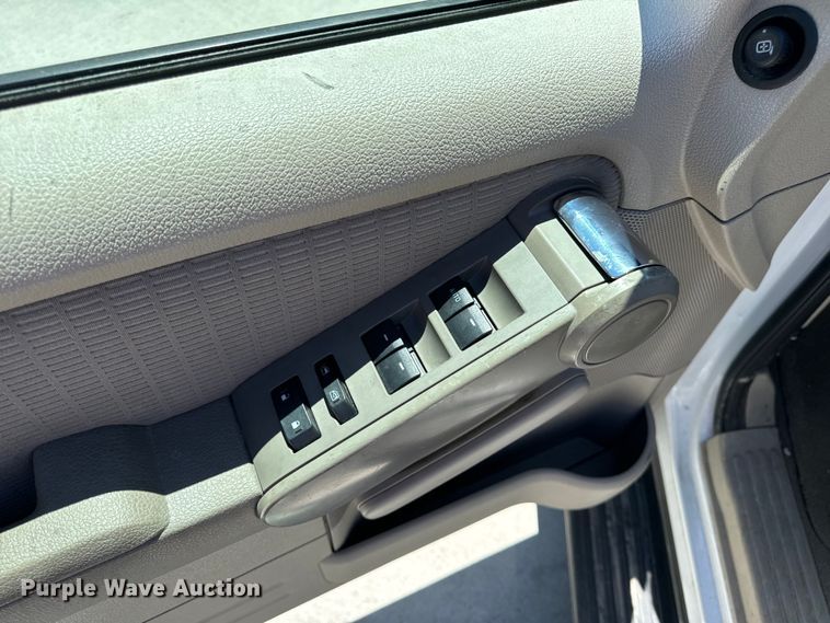 image for item EH6890 2007 Ford Explorer  SUV