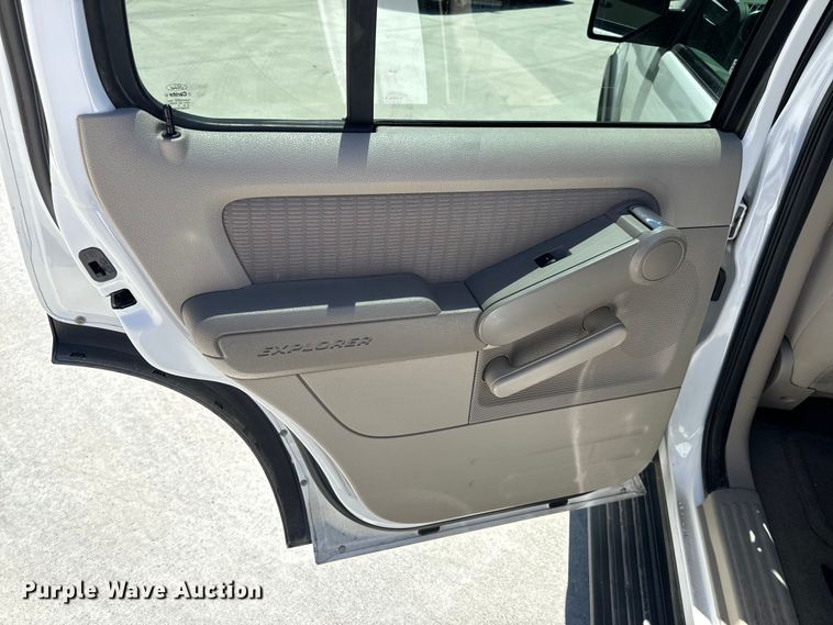 image for item EH6890 2007 Ford Explorer  SUV