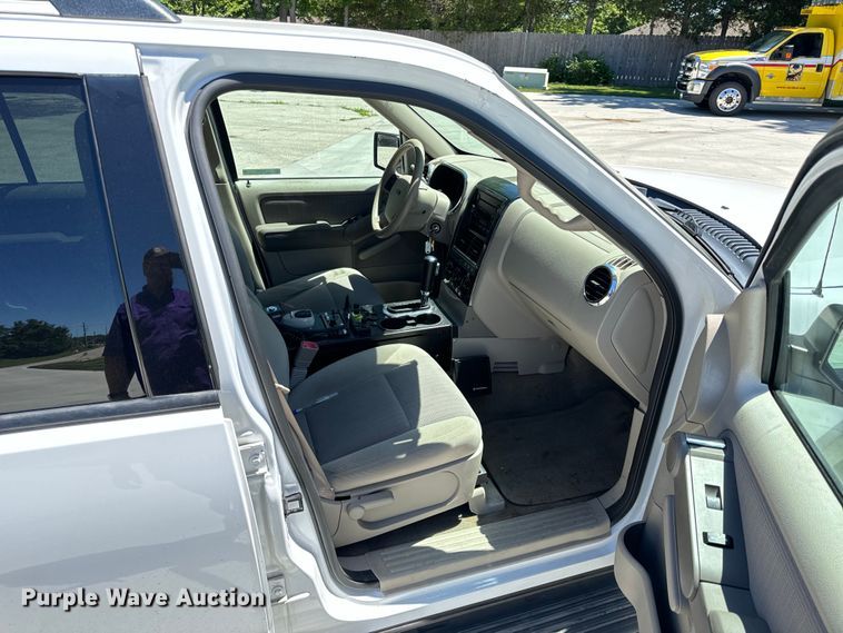 image for item EH6890 2007 Ford Explorer  SUV