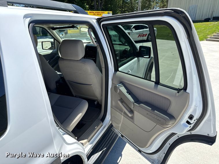 image for item EH6890 2007 Ford Explorer  SUV