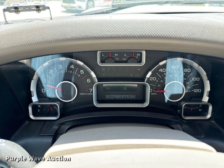 image for item EH6892 2008 Ford Expedition SUV