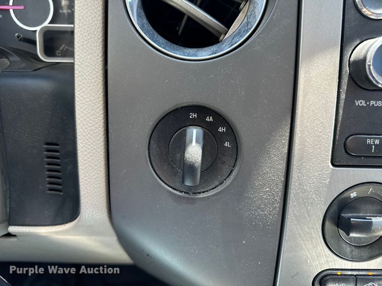 image for item EH6892 2008 Ford Expedition SUV