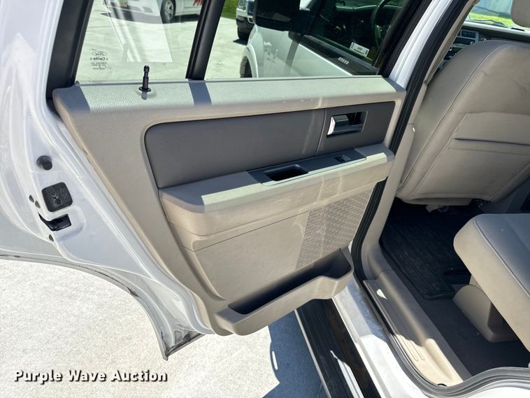 image for item EH6892 2008 Ford Expedition SUV