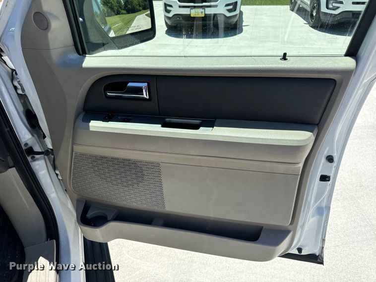 image for item EH6892 2008 Ford Expedition SUV