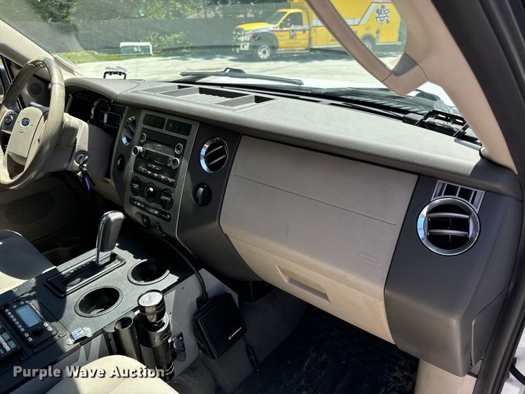 image for item EH6892 2008 Ford Expedition SUV