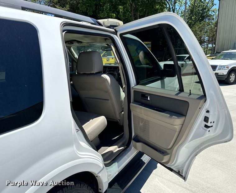 image for item EH6892 2008 Ford Expedition SUV