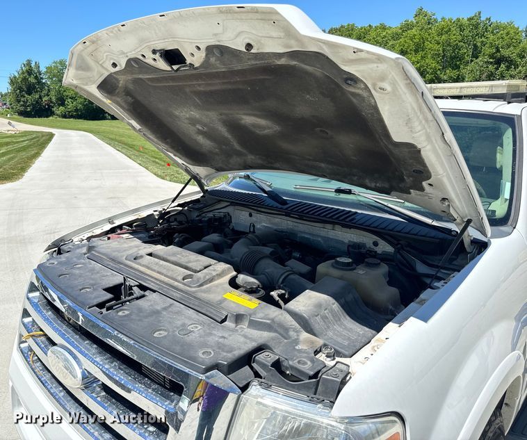image for item EH6892 2008 Ford Expedition SUV