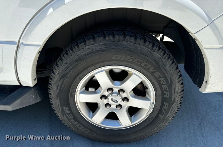 image for item EH6892 2008 Ford Expedition SUV