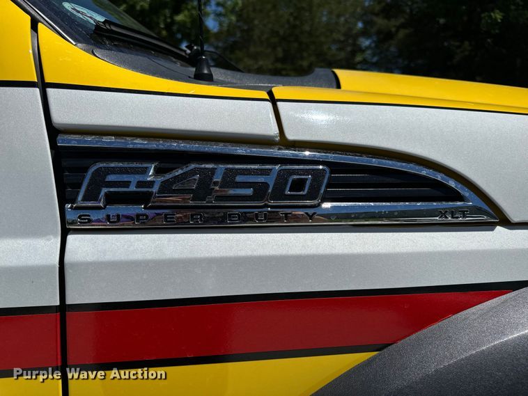 image for item EH6893 2015 Osage F450 Super Duty XLT ambulance