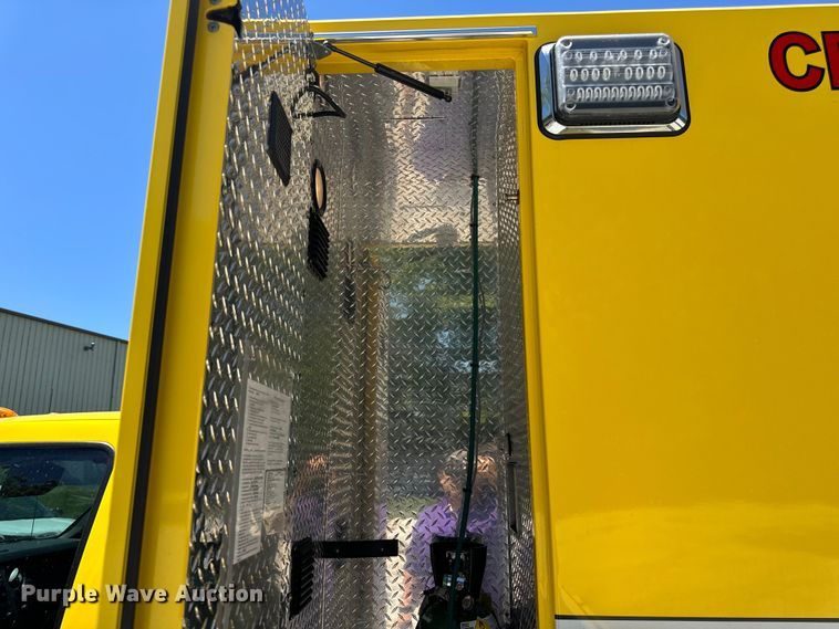 image for item EH6893 2015 Osage F450 Super Duty XLT ambulance