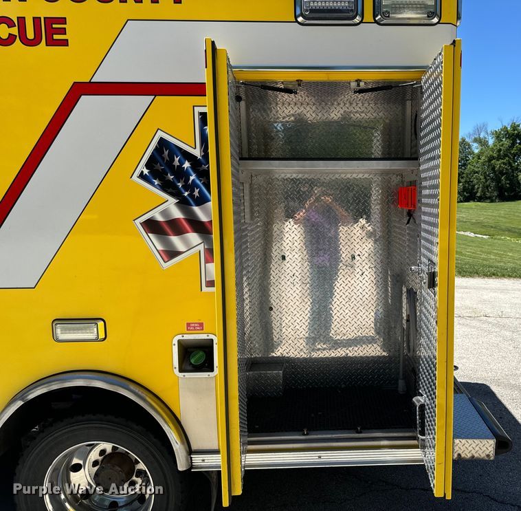 image for item EH6893 2015 Osage F450 Super Duty XLT ambulance