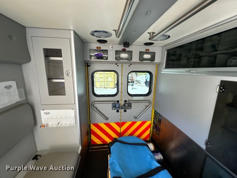 image for item EH6893 2015 Osage F450 Super Duty XLT ambulance