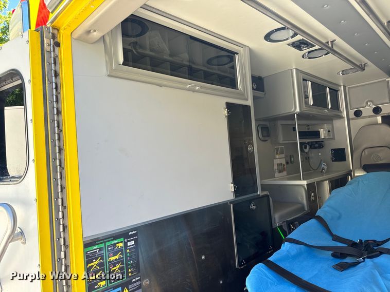 image for item EH6893 2015 Osage F450 Super Duty XLT ambulance