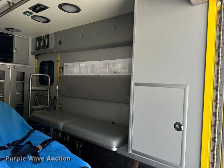 image for item EH6893 2015 Osage F450 Super Duty XLT ambulance