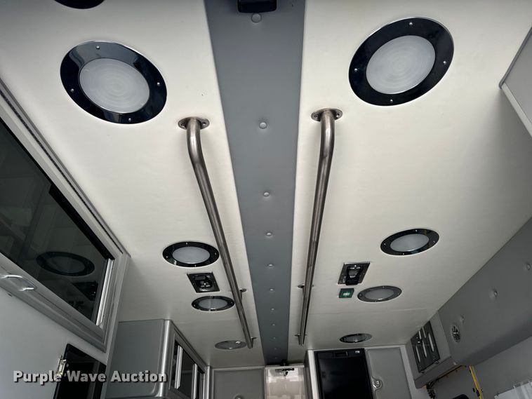 image for item EH6893 2015 Osage F450 Super Duty XLT ambulance