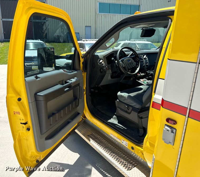 image for item EH6893 2015 Osage F450 Super Duty XLT ambulance