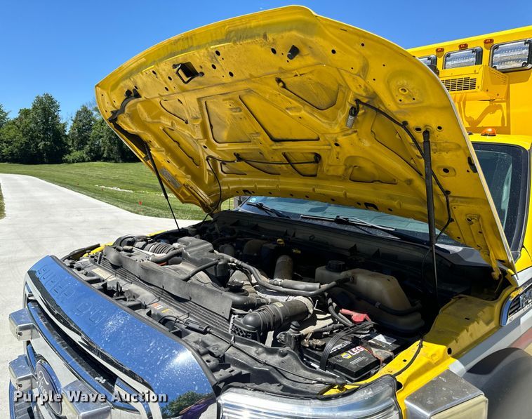 image for item EH6893 2015 Osage F450 Super Duty XLT ambulance