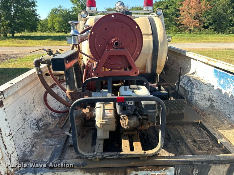 image for item EJ4396 1985 Ford F250 pickup truck