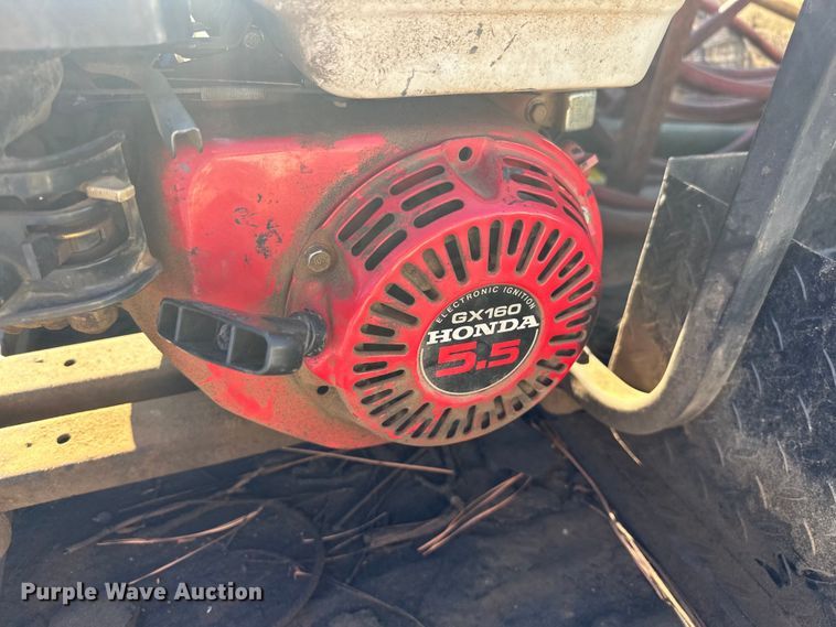 image for item EJ4396 1985 Ford F250 pickup truck