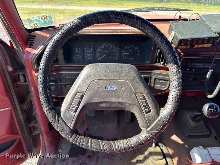 image for item EJ4397 1990 Ford  F350 brush fire truck