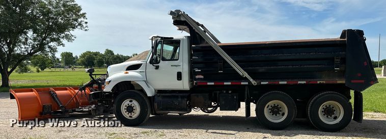 image for item EJ6348 2010 International  WorkStar 7400 dump truck