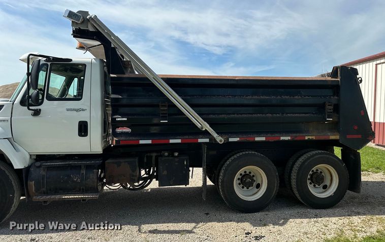 image for item EJ6348 2010 International  WorkStar 7400 dump truck