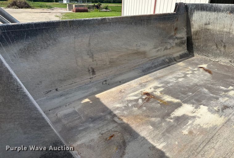 image for item EJ6348 2010 International  WorkStar 7400 dump truck