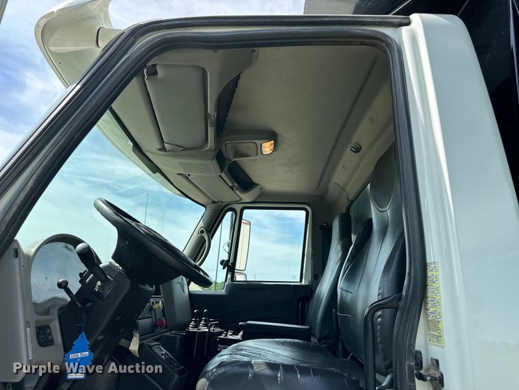 image for item EJ6348 2010 International  WorkStar 7400 dump truck