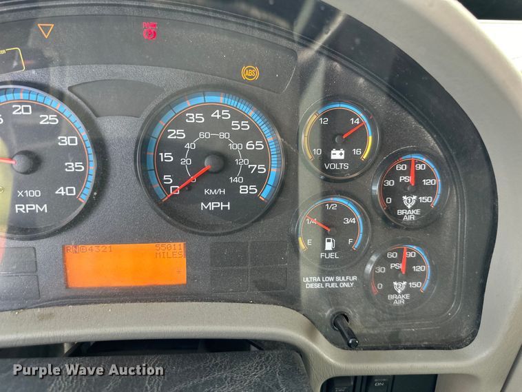 image for item EJ6348 2010 International  WorkStar 7400 dump truck