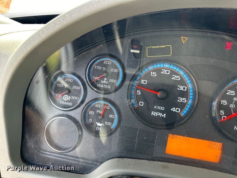 image for item EJ6348 2010 International  WorkStar 7400 dump truck