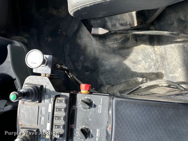 image for item EJ6348 2010 International  WorkStar 7400 dump truck