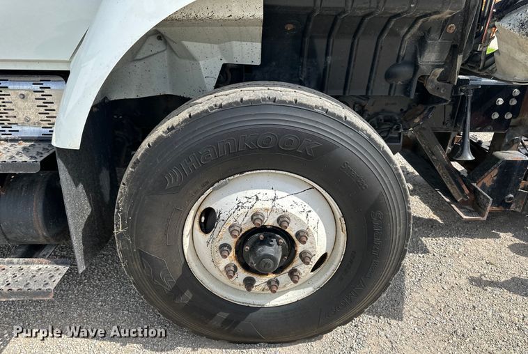 image for item EJ6348 2010 International  WorkStar 7400 dump truck