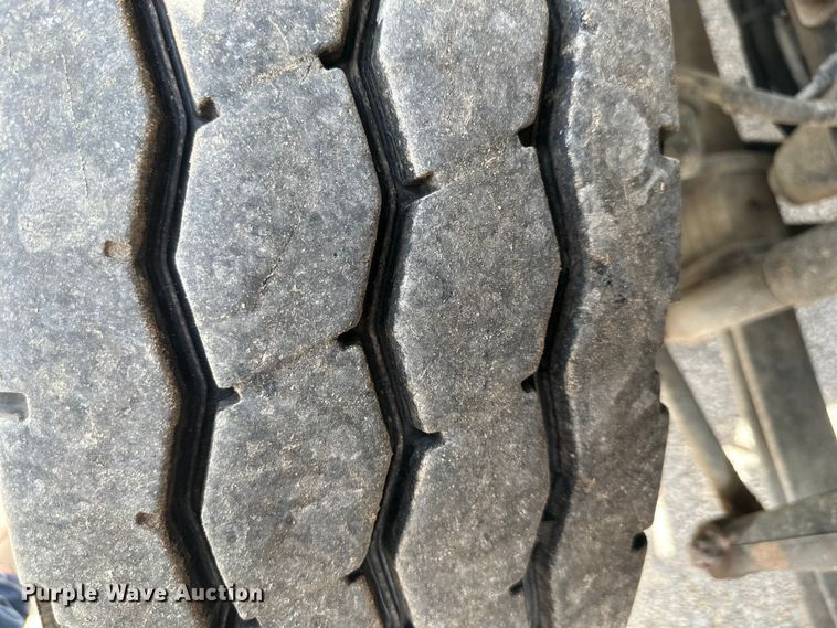 image for item EJ6348 2010 International  WorkStar 7400 dump truck