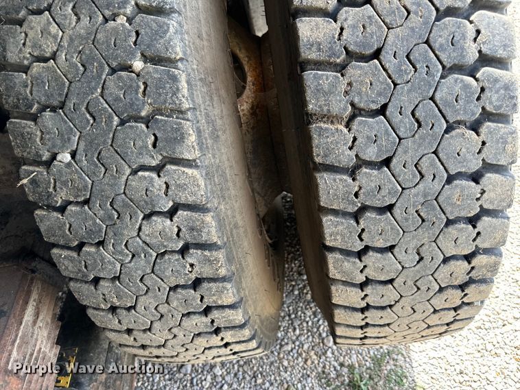 image for item EJ6348 2010 International  WorkStar 7400 dump truck