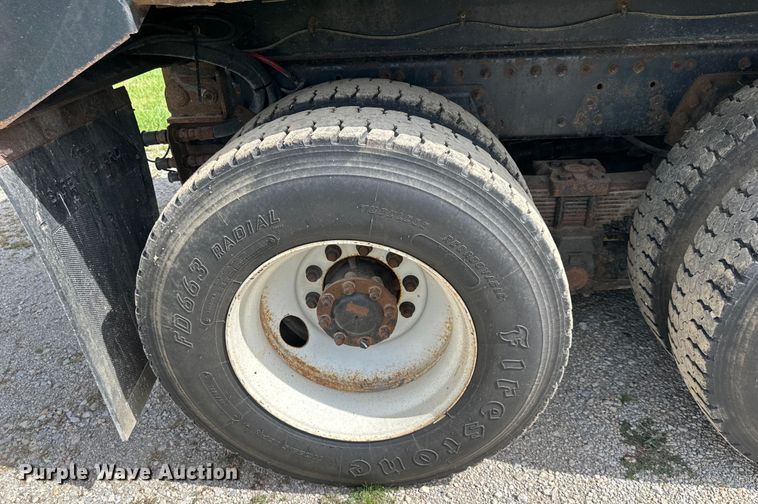 image for item EJ6348 2010 International  WorkStar 7400 dump truck