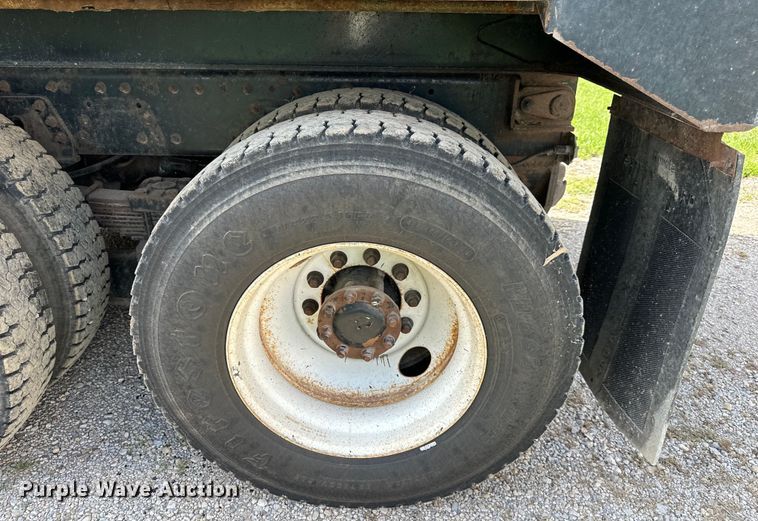 image for item EJ6348 2010 International  WorkStar 7400 dump truck