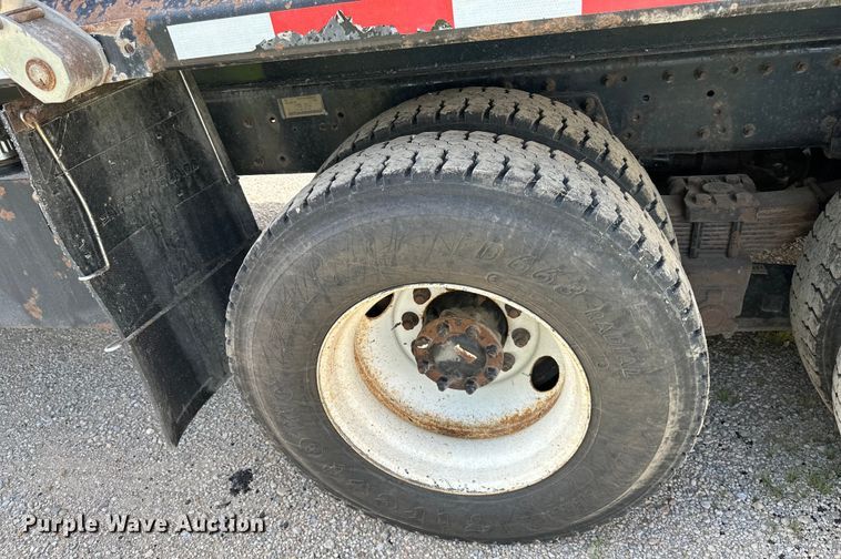 image for item EJ6348 2010 International  WorkStar 7400 dump truck