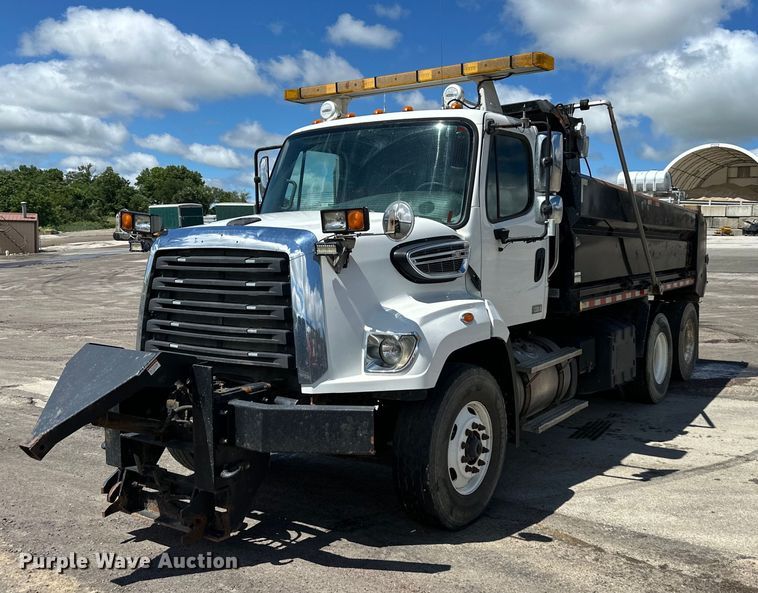 image for item EJ7000 2014 Freightliner  108SD dump truck