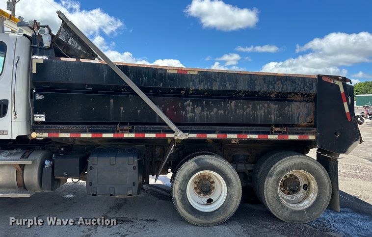 image for item EJ7000 2014 Freightliner  108SD dump truck