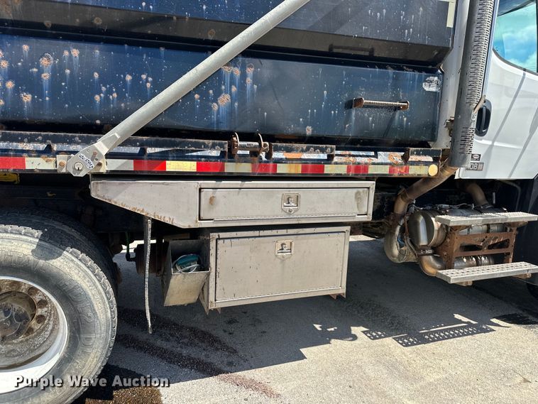 image for item EJ7000 2014 Freightliner  108SD dump truck