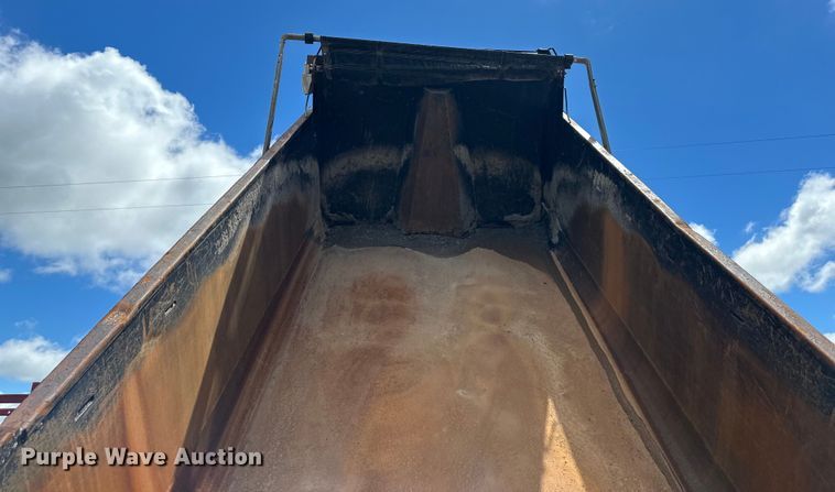 image for item EJ7000 2014 Freightliner  108SD dump truck