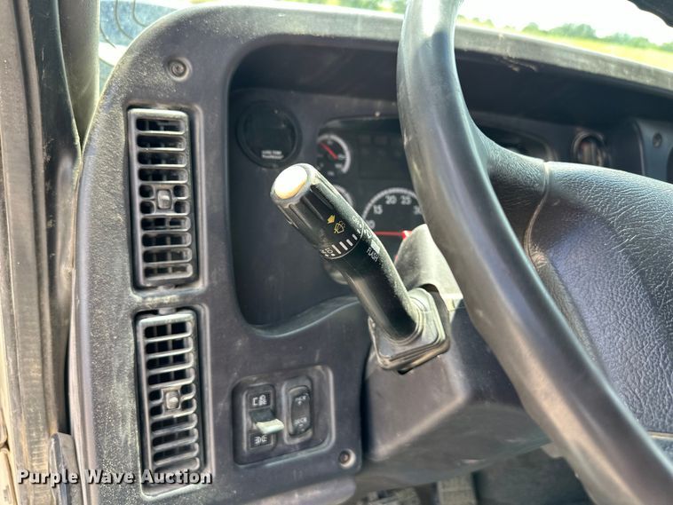 image for item EJ7000 2014 Freightliner  108SD dump truck