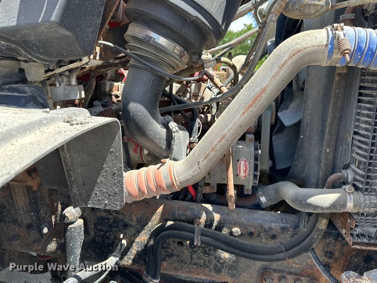 image for item EJ7000 2014 Freightliner  108SD dump truck