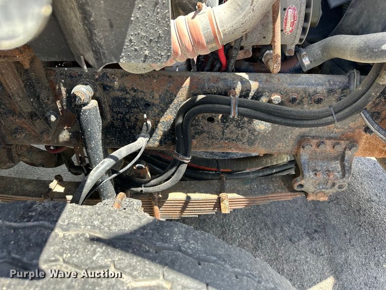 image for item EJ7000 2014 Freightliner  108SD dump truck